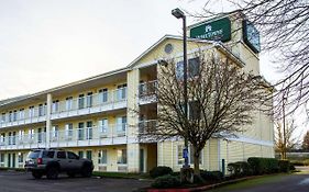 Crossland Salem North Hotel